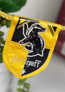 Kurt Adler 30" Harry Potter House Shield Banner Garland -Scary Costumes store 30 harry potter house shield banner garland alt 2
