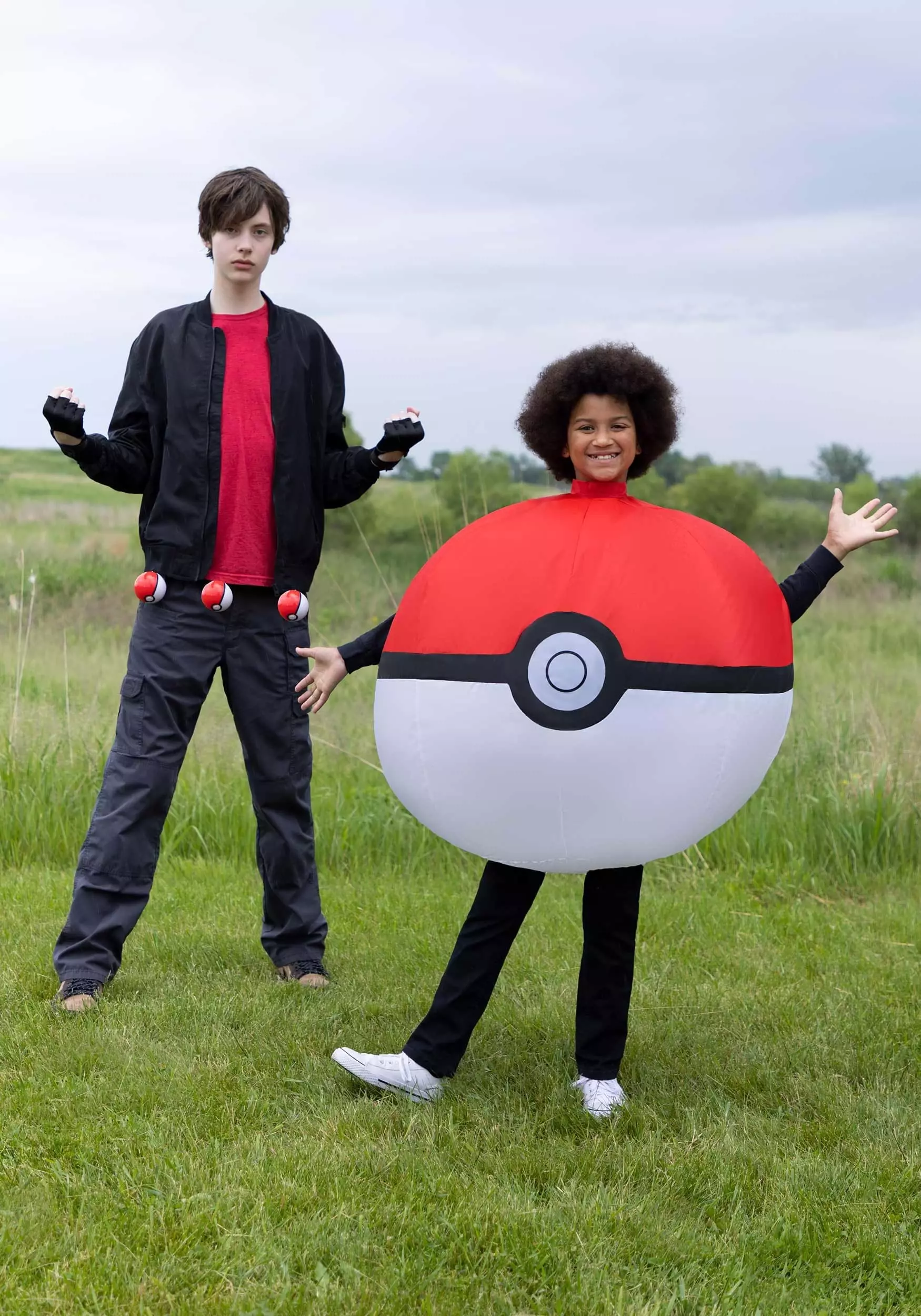 Disguise Inflatable Poké Ball Kids Costume 2 Disguise Inflatable Poké Ball Kids Costume - Image 2