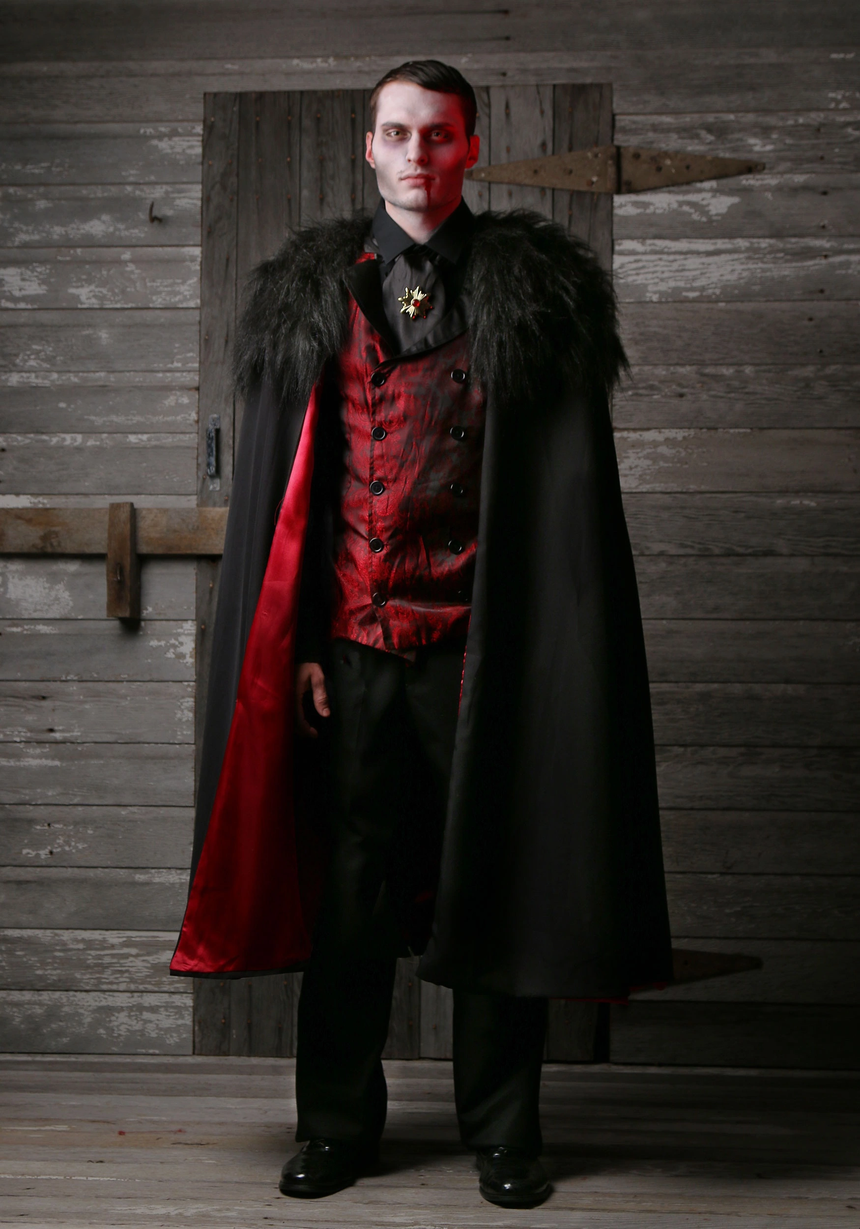 Fun Costumes Deluxe Men's Vampire Plus Size Costume 1 Fun Costumes Deluxe Men's Vampire Plus Size Costume