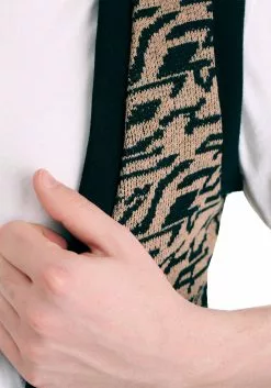 Fun Costumes Plus Size Ferris Bueller Costume -Scary Costumes store plus size ferris bueller costume alt9