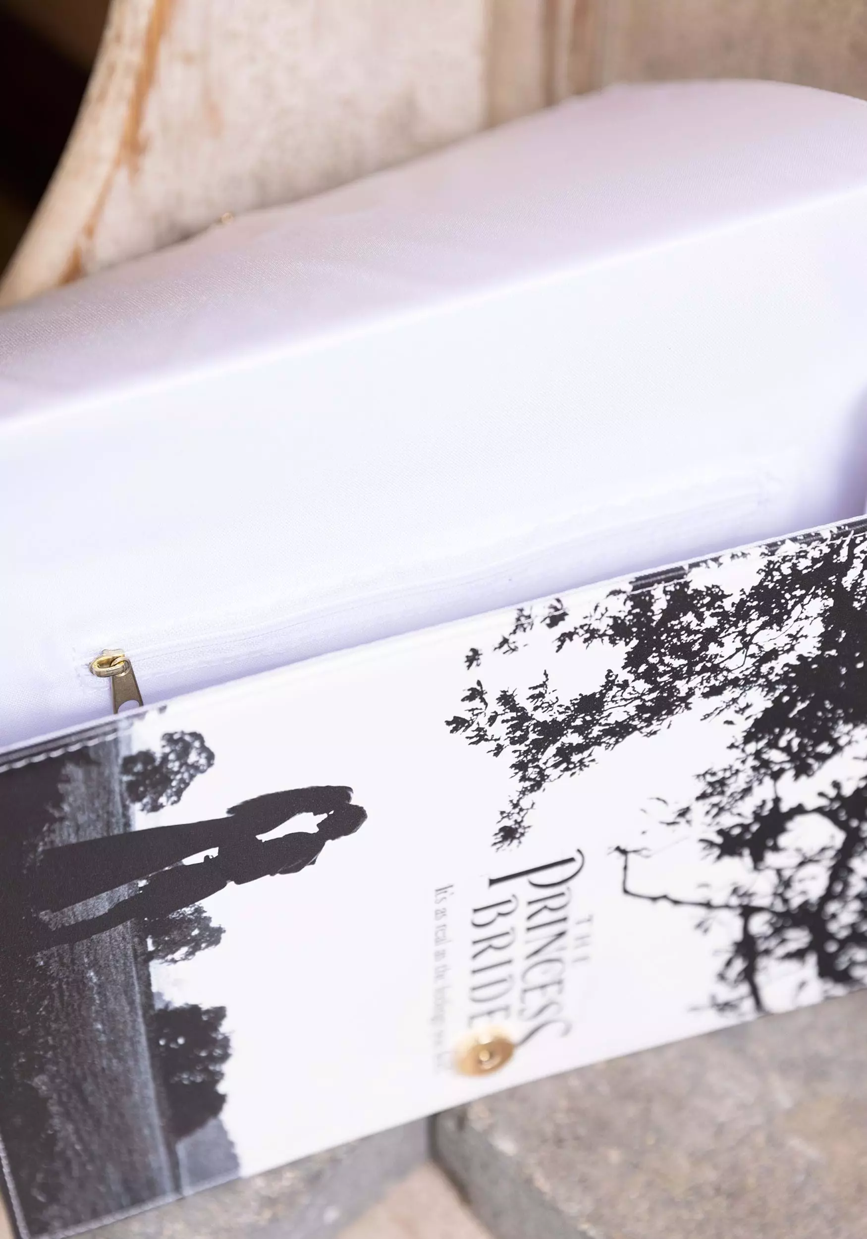 Shenzhen Daniel Bags & Cases Co. Ltd The Princess Bride Purse 3 Shenzhen Daniel Bags & Cases Co. Ltd The Princess Bride Purse - Image 3