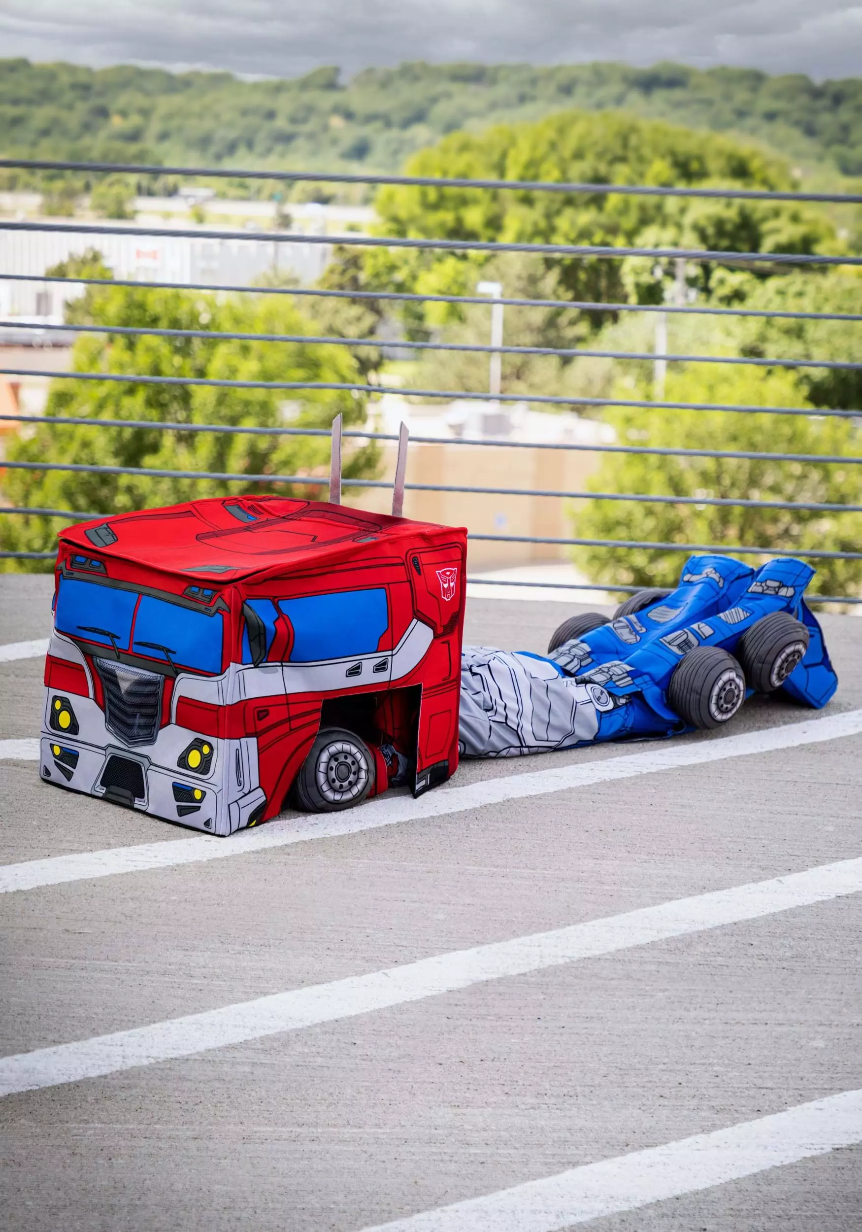 Disguise Transformers Boy's Converting Optimus Prime Costume 9 Disguise Transformers Boy's Converting Optimus Prime Costume - Image 9