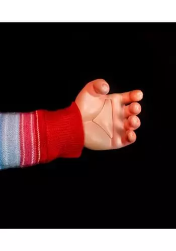 TRICK OR TREAT STUDIOS Ultimate Chucky Doll Decoration 4 TRICK OR TREAT STUDIOS Ultimate Chucky Doll Decoration - Image 4